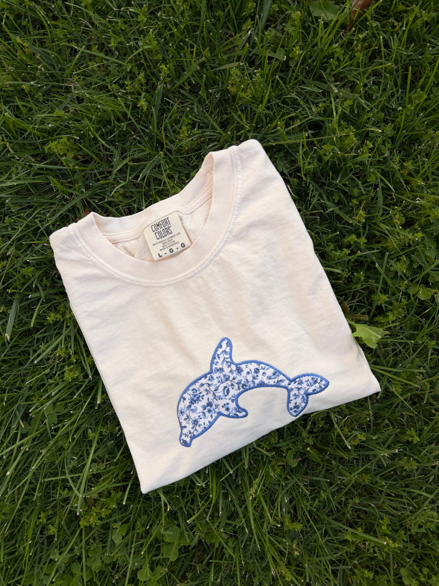 Dolphine Tee